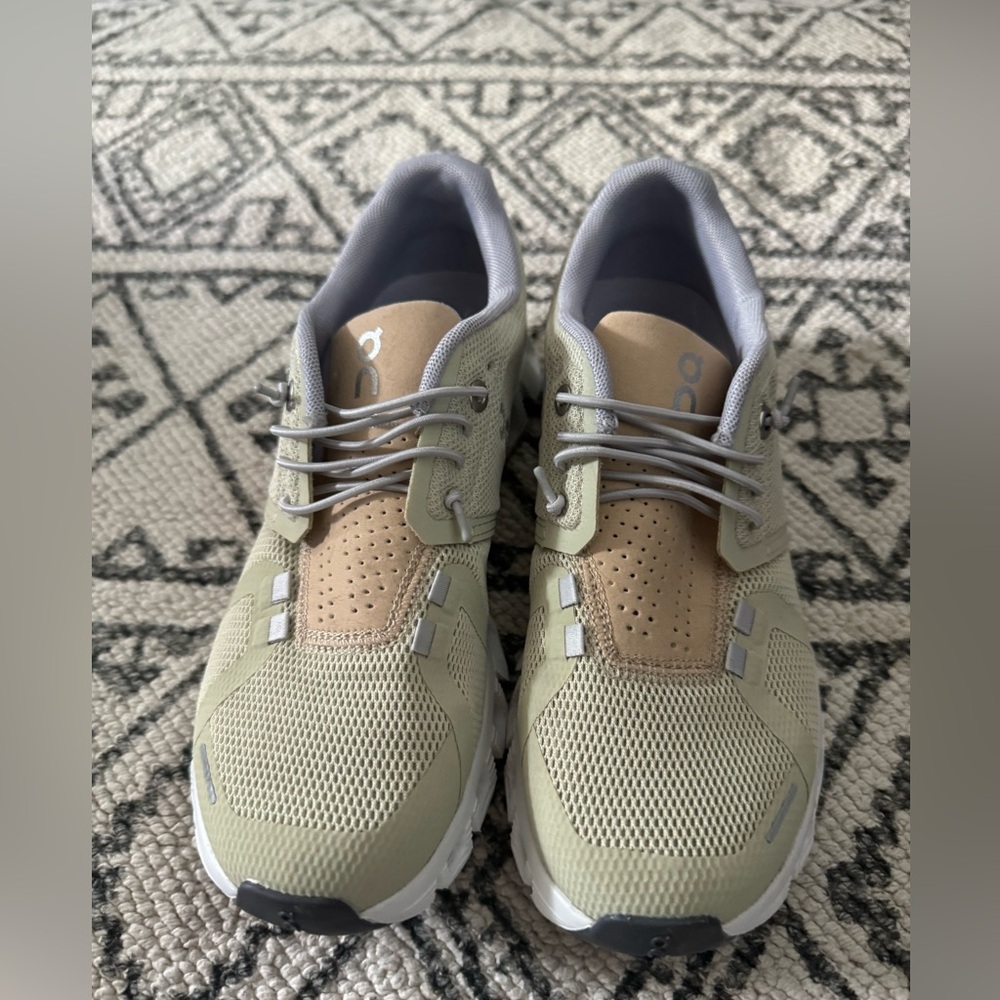 OnCloud Sneakers